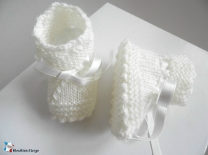 Chaussons bebe blanc tricotes main 