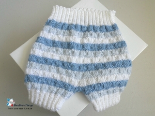 bloomer ou culotte cache couche blanc lait et bleu calinou  fait-main tricot bebe modele layette bb