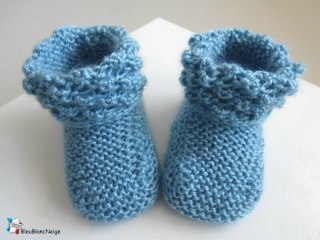 chaussons bleus calinou  fait-main tricot bebe modele layette bb
