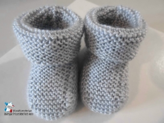 chaussons gris calinou  fait-main tricot bebe modele layette bb
