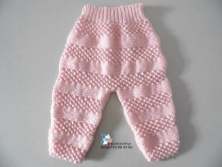 pantalon rose ou blanc ou bleu calinou  fait-main tricot bebe modele layette bb