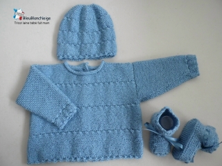 brassiere droite, bonnet et chaussons bleu clair calinou  fait-main tricot bebe modele layette bb